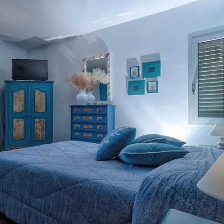 Bassa Prua Bed & Breakfast Palau